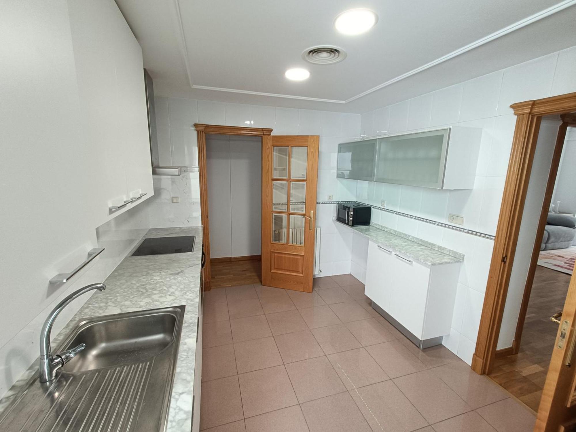 Ferienwohnung Piso En Pleno Centro De Albacete Con Garaje Exterior foto